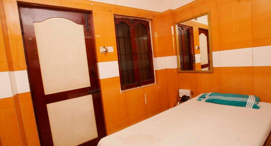Murugaa's Inn, Pondicherry 3